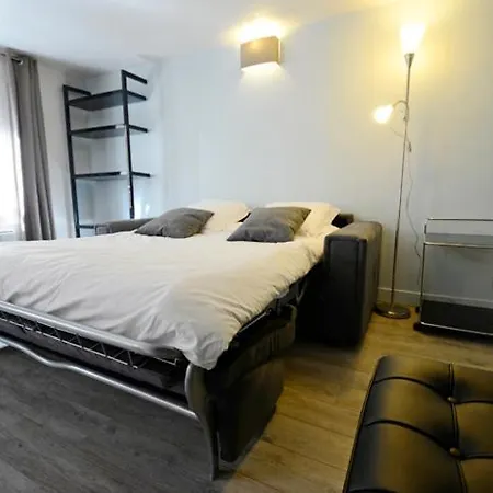 Apartment Into - De Ville Paris